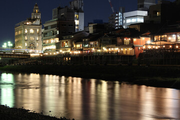 Fototapeta premium 夜の鴨川