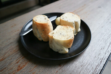 baguette , french baguette or french bread