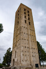 Torre mudéjar de San Nicolás, Coca, Segovia, Castilla y León, España.