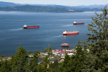 Tankers outside Astoria 