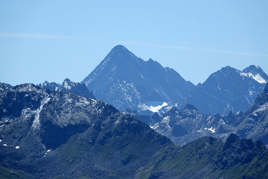"Piz Bilder – Durchsuchen 9,783 Archivfotos, Vektorgrafiken und Videos ...