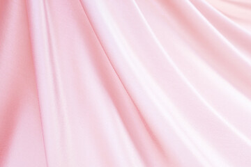 艶やかなシルクサテン