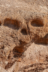 Rock formation in the form of a human skull