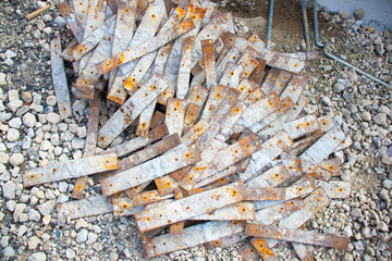 工事現場に放置されている鉄板