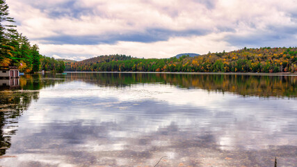 Naklejka premium lake in autumn