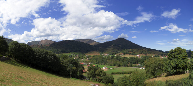 Tourisme dans les Pyrénées Atlantiques, Bidarray et sa région. 