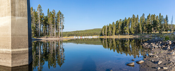 Fototapeta premium Marina on Yellowstone Lake