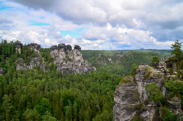 Blick von der Bastei, Sächsische Schweiz im Sommer