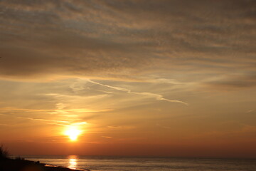 Fototapeta premium sunset over the sea