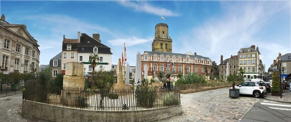 Belfry of Boulogne-sur-Mer, town hall and Palais Impérial at place godefroy-de-bouillon, Ville fortifiée, Boulogne-sur-Mer, Pas-de-Calais, Hauts-de-France, France