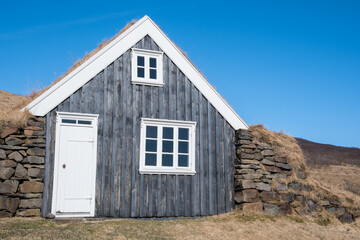 Fototapeta na wymiar The old farm of Sel in the hills of Skaftafell in Vatnajokull national park