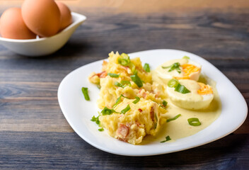 mashed potatoes with bacon and egg