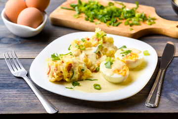 mashed potatoes with bacon and egg