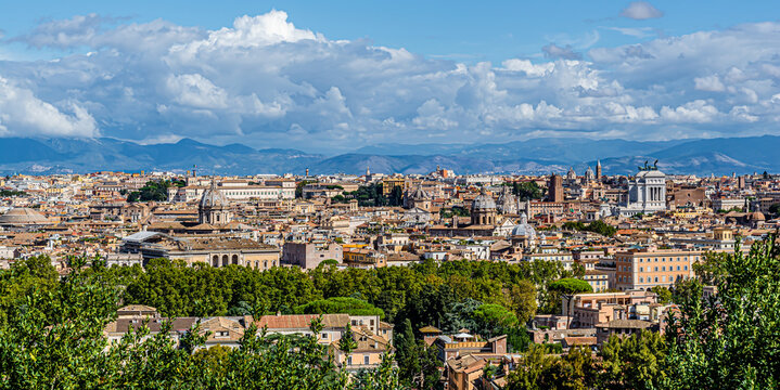 Roma &ndash; La citt&agrave; eterna vista dal Gianicolo