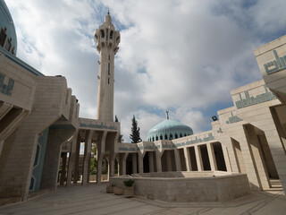 Fototapeta premium Mezquita del Rey Abdalá I, en Ammán, Jordania, Asia