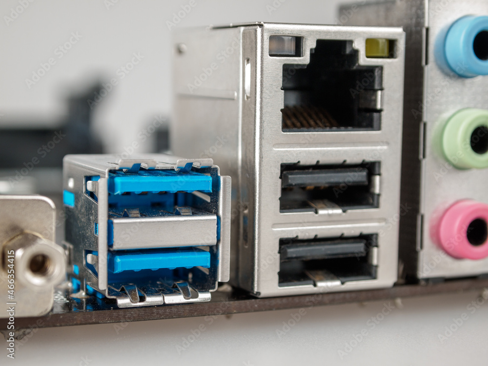 Poster connectors on the computer on the motherboard for connecting usb 3.0 and 2.0, high-speed sockets, cl