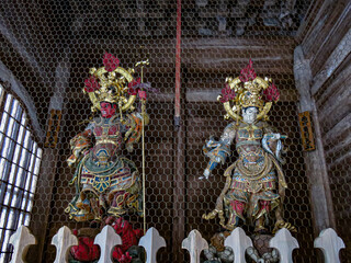 Fototapeta na wymiar 日本の美 永平寺山門の彫像