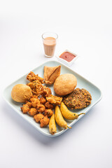 Indian snacks like samosa kachori, moong vada, pyaj pakora aloo bonda