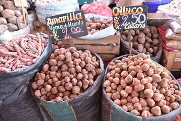 Légumes au marché de Lima, Pérou