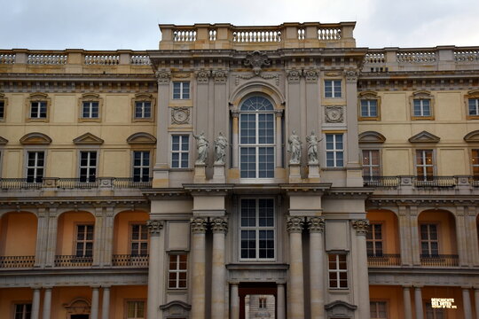 Fassade des Humboldt Forums in Berlin