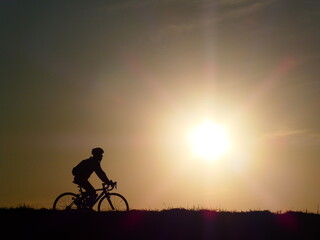 サイクリストのシルエット３
