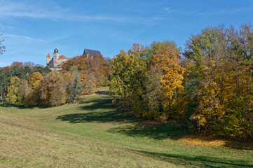 Fototapeta na wymiar Veste Coburg im Herbst, Hofgarten, Oberfranken