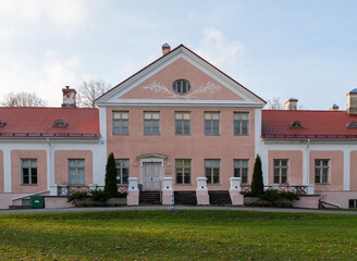 Fototapeta na wymiar old manor in estonia