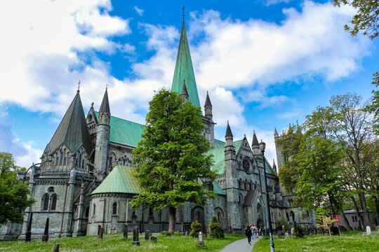 Nidarosdomen Bilder Durchsuchen 1,000 Archivfotos, und
