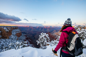 Fototapeta na wymiar Girl in winter in Grand Canyon National Park, United States Of America