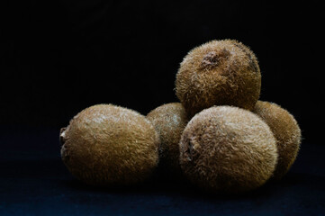 kiwi on black