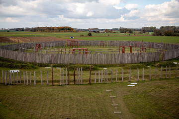 Mystisches Bauwerk aus Holz in Deutschland, Ringheiligtum, Pömmelte , Schönebeck, Deutschland, Europa, Geschichte, 
