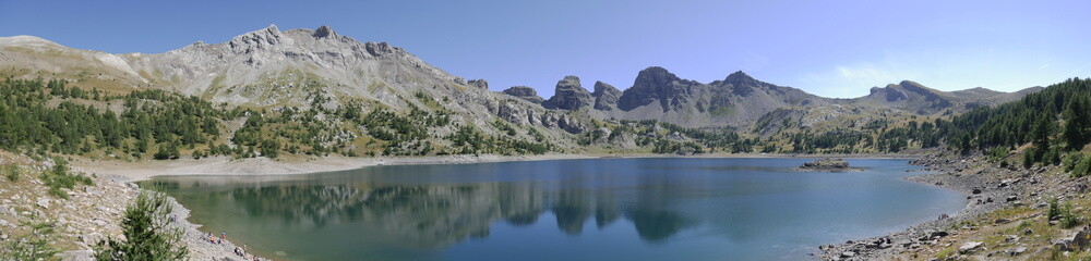 Fototapeta na wymiar Lac d'Allos