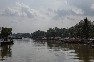Fototapeta na wymiar boats in the river, Hoi An