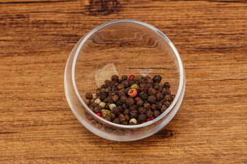 Peppercorn heap in the bowl