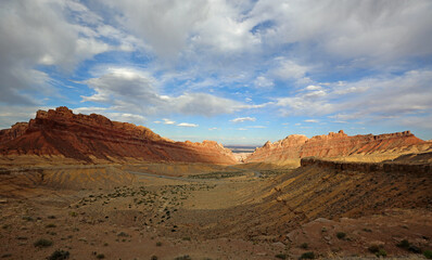 Fototapeta na wymiar Spotted Wolf Canyon panorama, Utah