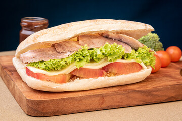 sandwich with lamb and vegetables