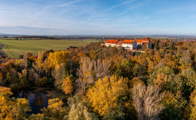 Konradsburg Harz im Herbst