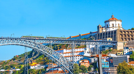Ponte Dom Luís I, Fachwerk-Bogenbrücke , Metallbrücke  Porto am Rio Douro, Küstenstadt im...