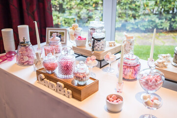 Candy bar bonbons décoration mariage traiteur repas cérémonie fête