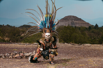 Mictlantecuhtli - cultura Mexica,  en esta cultura la muerte es una forma de evolucionar y...
