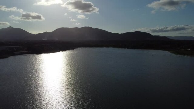 Lago e Montanhas, Drone Vista