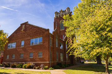 Fototapeta na wymiar Sunny view of the administration building of Northwestern Oklahoma State University