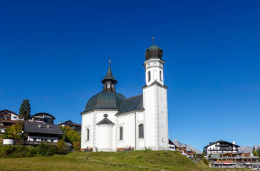 Fototapeta na wymiar View of a church in Austrian Tirol