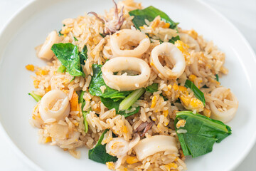 Fried rice with squid or octopus