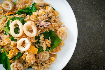 Fried rice with squid or octopus