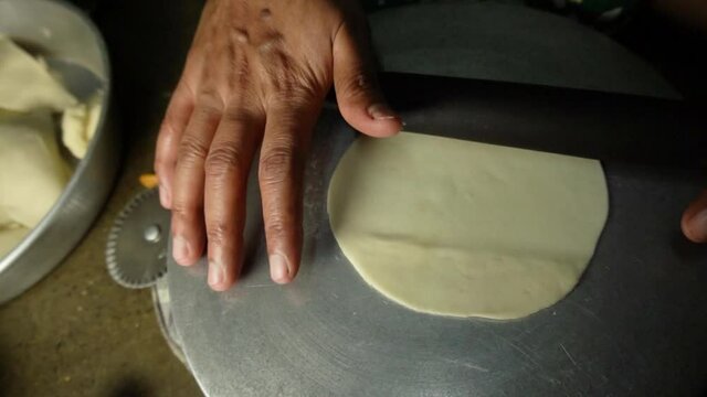 Sweet dumplings prepared during Indian festival of Diwali and Holi, Also known as Gujiya or gujia or karanji.