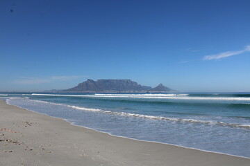 Fototapeta na wymiar Table Mountain and beach in Cape Town