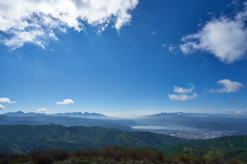 長野県　高ボッチ高原からの諏訪湖と富士山
