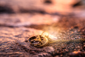 Wundersch&ouml;ner Kompass am Strand