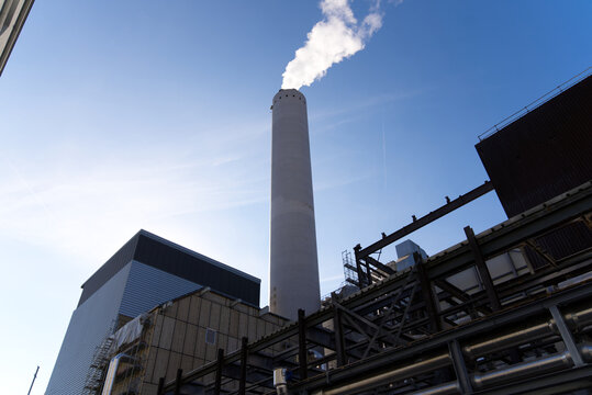 รูปภาพIncineration – เลือกดูภาพถ่ายสต็อก เวกเตอร์ และวิดีโอ10,714 ...